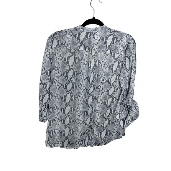 Kut from the Kloth Sinclaire Snake Print Button Up Blouse Women's Size Small - Picture 9 of 11